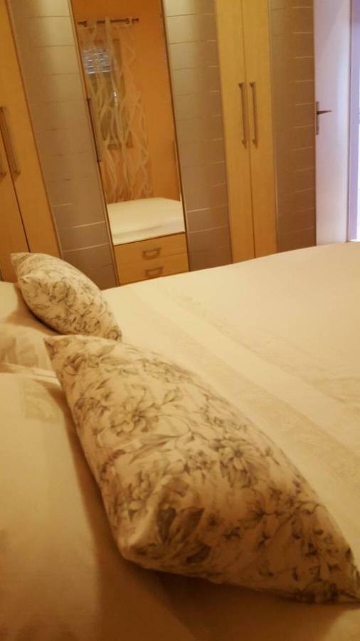 Apartman Luly Leilighet Kaštela Eksteriør bilde